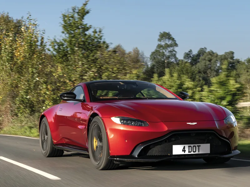 Aston Martin Vantage Fully Reflective Signature & Classic Plate Set