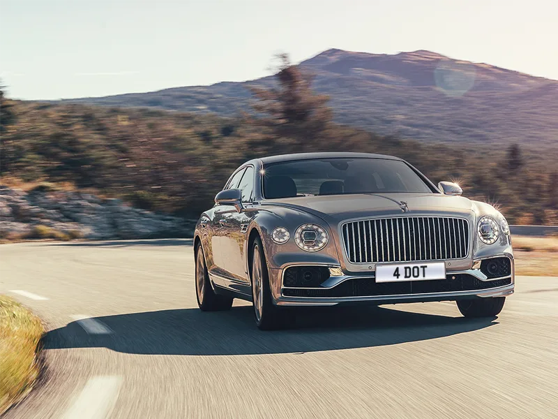 Bentley Flying Spur Fully Reflective Signature & Classic Plate Set