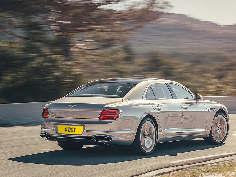 Bentley Flying Spur Fully Reflective Signature & Classic Plate Set