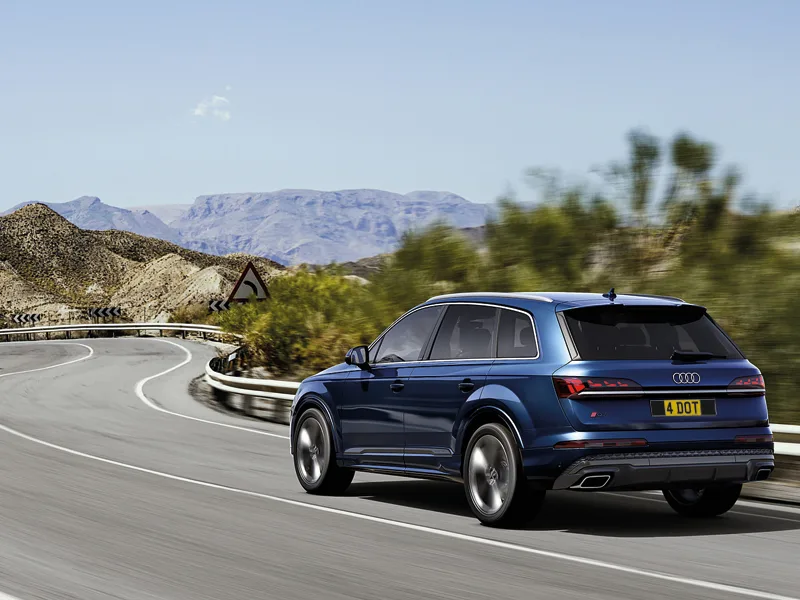 Audi Q7 Black Classic Plate Set