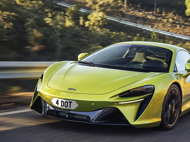 McLaren Artura Signature Carbon Set