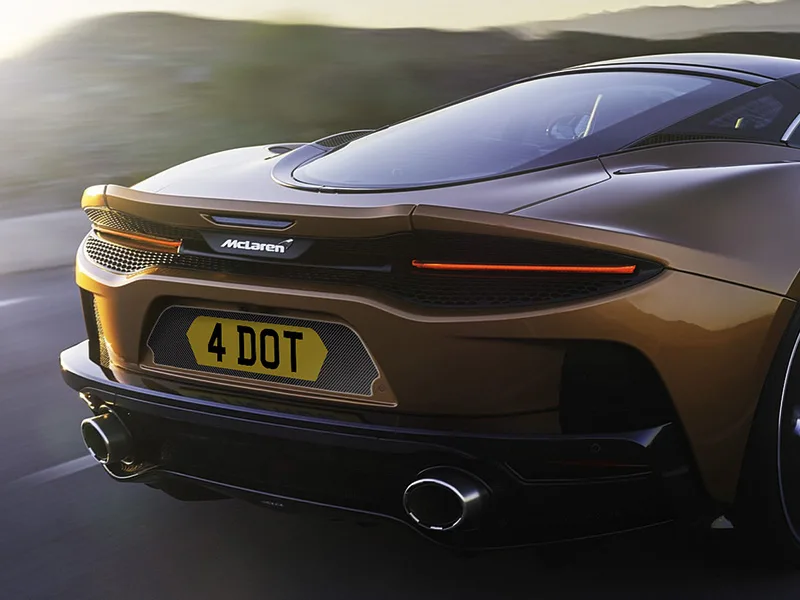McLaren GT Signature Carbon Set
