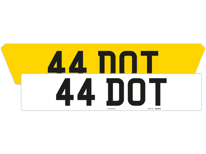 Ferrari 812 GTS Reflective Signature & Classic Plate Set