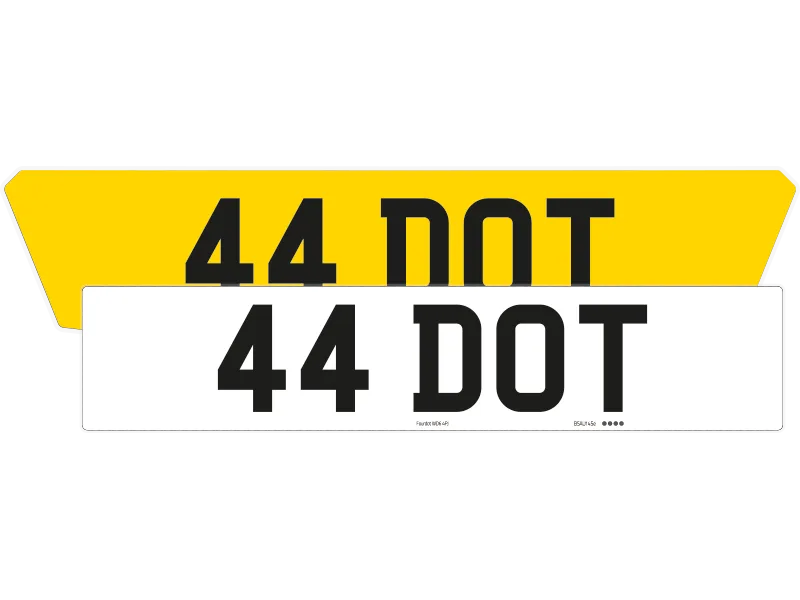 Ferrari 812 GTS Reflective Signature & Classic Plate Set