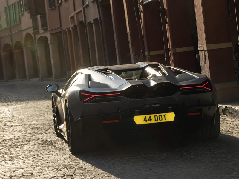 Lamborghini Revuelto Reflective Signature & Classic Plate Set