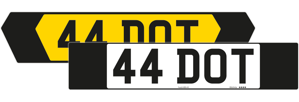 Lamborghini Revuelto Black Signature & Classic Plate Set