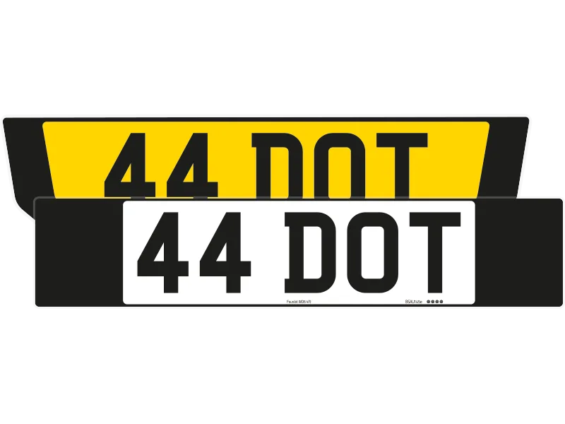 Ferrari 488 GTB Black Signature & Classic Plate Set