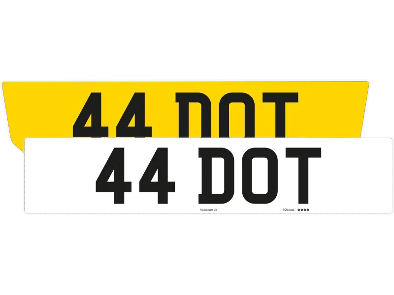 Ferrari 488 GTB Reflective Signature & Classic Plate Set