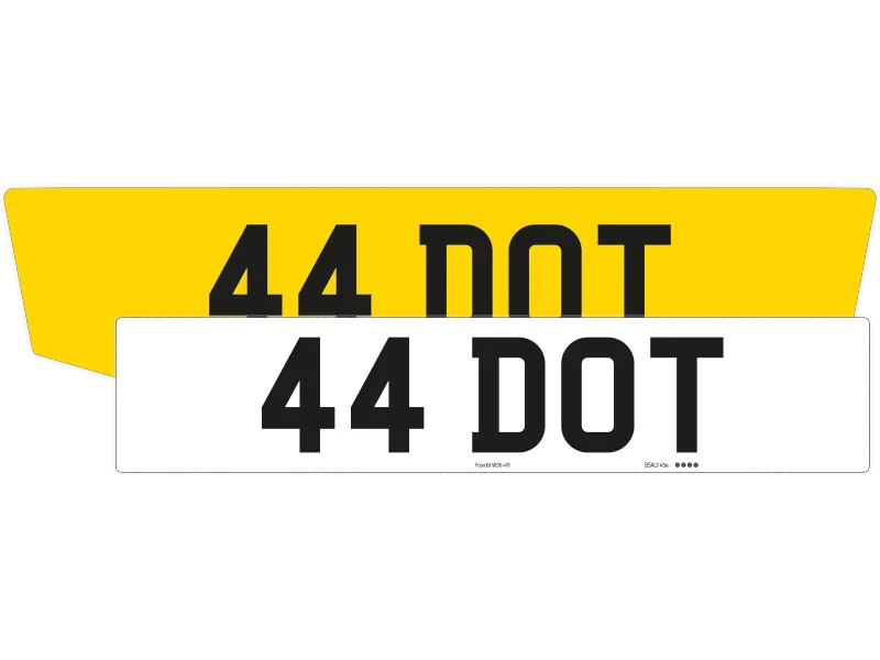 BMW M2 (G42 & G87) Fully Reflective Signature & Classic Plate Set