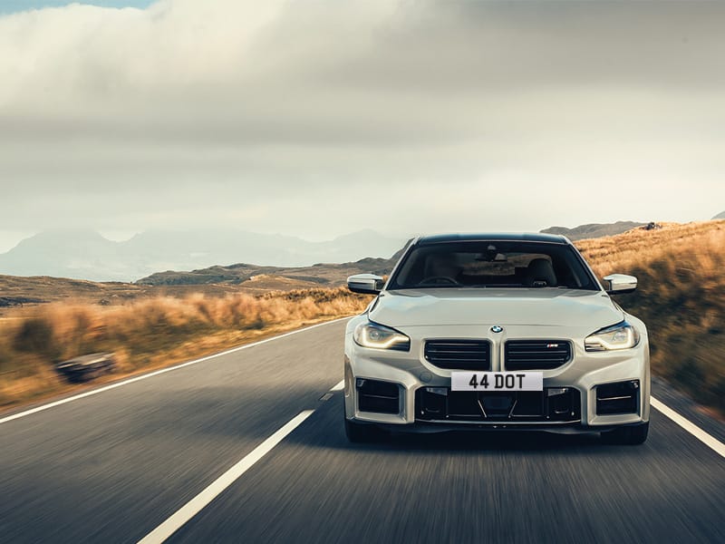 BMW M2 (G42 & G87) Fully Reflective Signature & Classic Plate Set